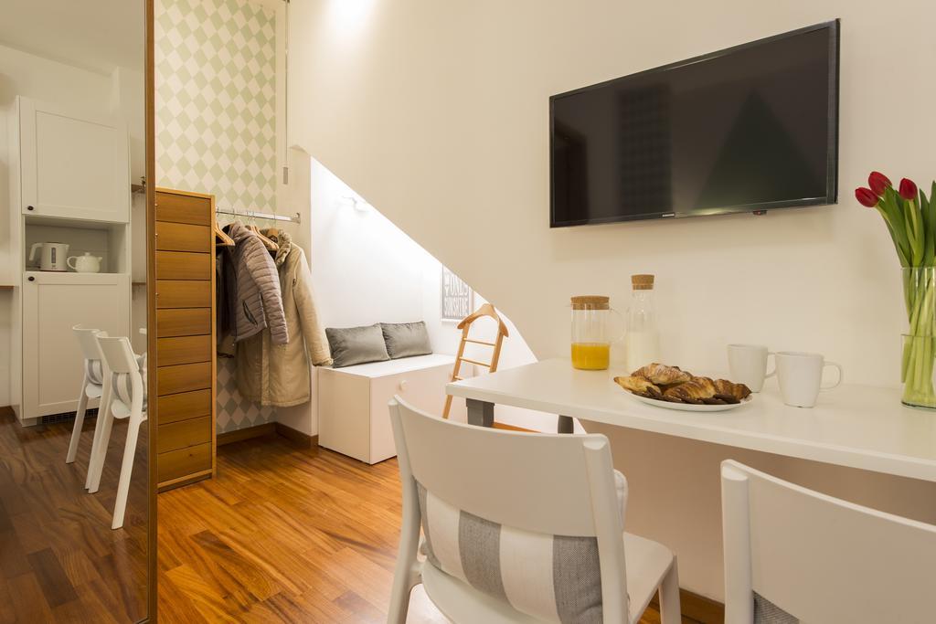 Suite Home Milano Fiera Exterior photo