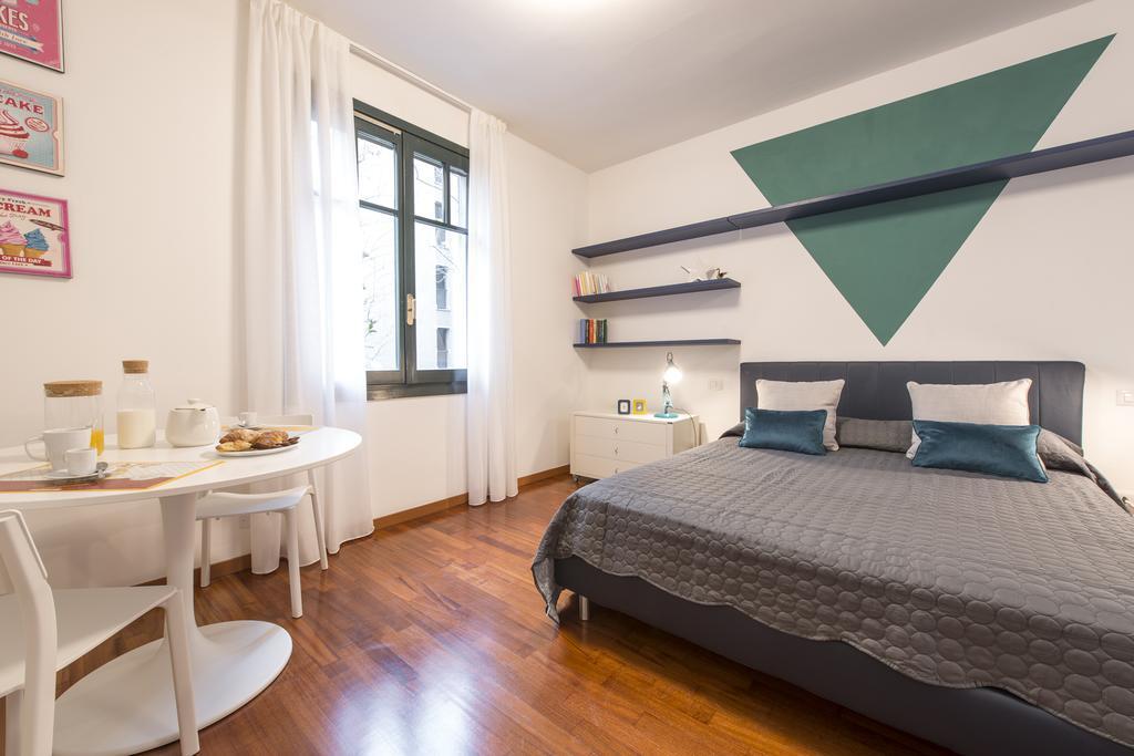 Suite Home Milano Fiera Exterior photo