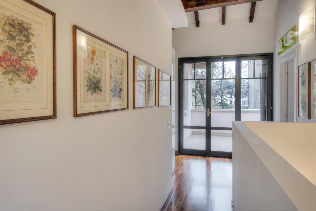 Suite Home Milano Fiera Exterior photo
