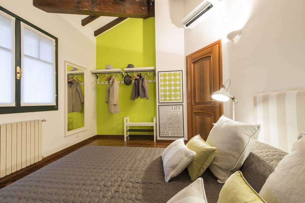 Suite Home Milano Fiera Exterior photo