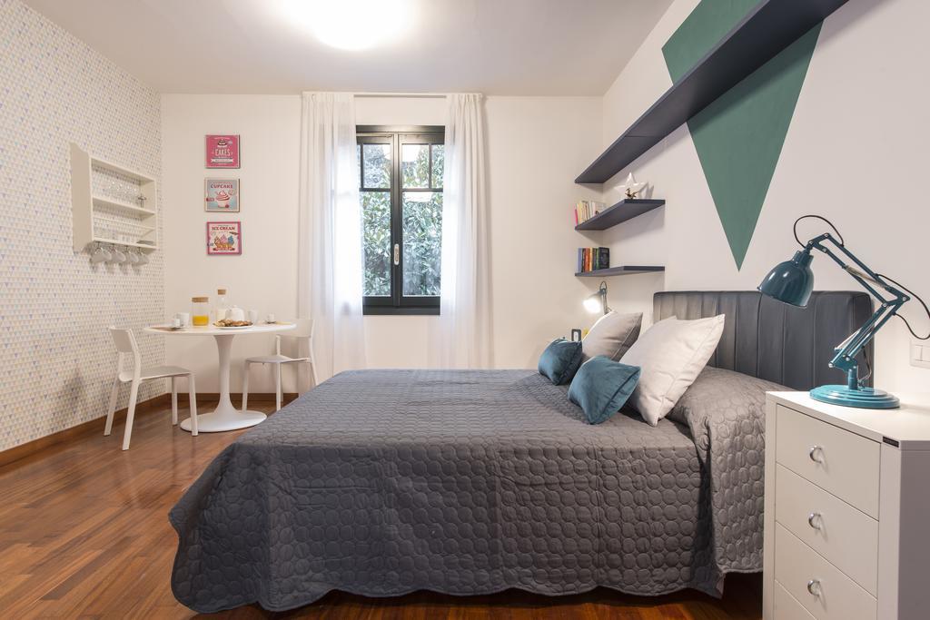 Suite Home Milano Fiera Exterior photo