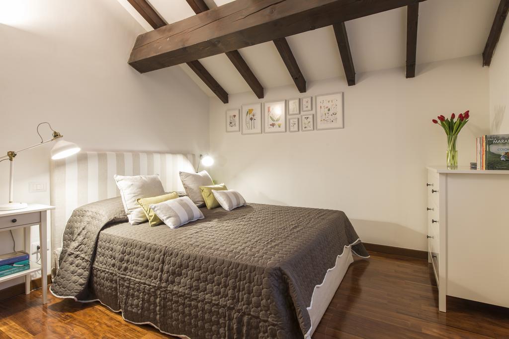 Suite Home Milano Fiera Exterior photo
